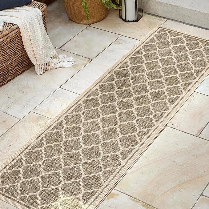 JONATHAN Y Moroccan Trellis Indoor Outdoor Runner Rug 2X8 Brown/Beige, Trebol Textured Weave for Backyard, Patio, Porch, Easy-Cleaning, High Traffic, Pet-Friendly, Non-Shedding (SMB109A-28)