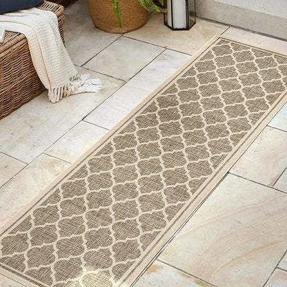JONATHAN Y Moroccan Trellis Indoor Outdoor Runner Rug 2X8 Brown/Beige, Trebol Textured Weave for Backyard, Patio, Porch, Easy-Cleaning, High Traffic, Pet-Friendly, Non-Shedding (SMB109A-28)