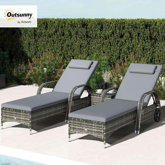 Outsunny Wicker Outdoor Chaise Lounge Chair Set of 3 with Side Table, 5-Level Adjustable Backrest PE Rattan Pool Lounge Chair with Wheels, Cushion & Headrest, Gray