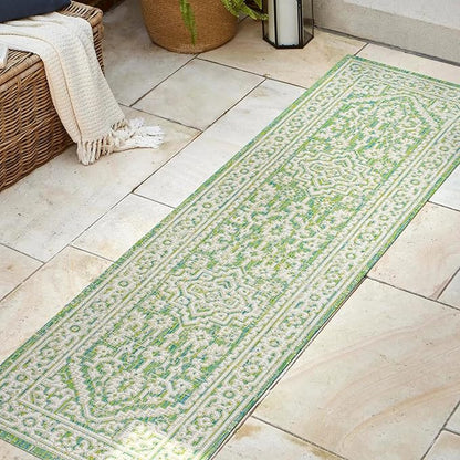 JONATHAN Y Medallion Weave Indoor Outdoor Runner Rug 2X8 Cream/Green, Sinjuri Textured for Backyard, Patio, Porch, Easy-Cleaning, High Traffic, Pet-Friendly, Non-Shedding (SMB101H-28)