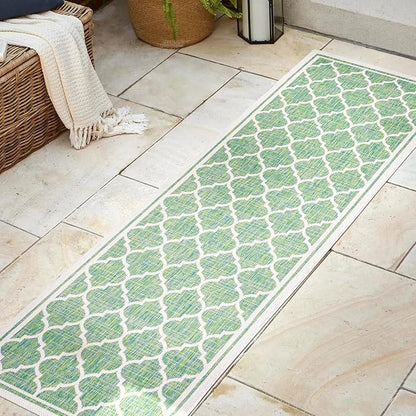 JONATHAN Y Moroccan Trellis Indoor Outdoor Runner Rug 2X8 Cream/Green, Trebol Textured Weave for Backyard, Patio, Porch, Easy-Cleaning, High Traffic, Pet-Friendly, Non-Shedding (SMB109I-28)