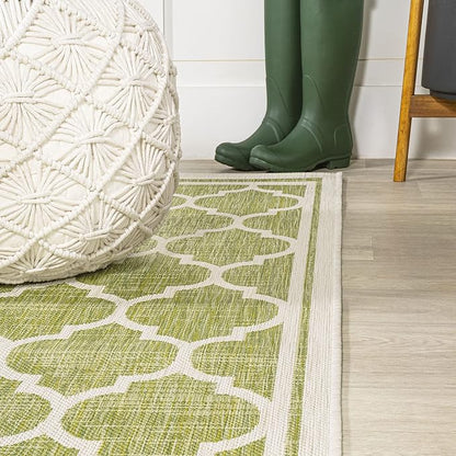 JONATHAN Y Moroccan Trellis Indoor Outdoor Runner Rug 2X8 Green/Cream, Trebol Textured Weave for Backyard, Patio, Porch, Easy-Cleaning, High Traffic, Pet-Friendly, Non-Shedding (SMB109G-28)