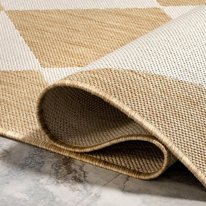 nuLOOM 5' x 8' Outdoor Performance Area Rug, Stain Resistant, Weather Resistant, High Traffic, Patio, Balcony, Outside, Sabina Tan