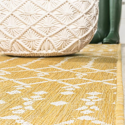 JONATHAN Y Moroccan Geometric Indoor Outdoor Runner Rug 2X10 Yellow/Cream, Ourika Textured Weave for Backyard, Patio, Porch, Easy-Cleaning, High Traffic, Pet-Friendly, Non-Shedding (SMB108G-210)