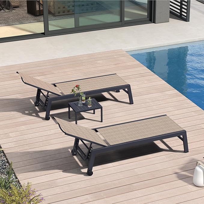 PURPLE LEAF Patio Chaise Lounge Set 2 Pieces Textilene Pool Lounge Chairs with Wheels Sunbathing Chair for Outdoor Yard (2 Camel Lounges W/Side Table)