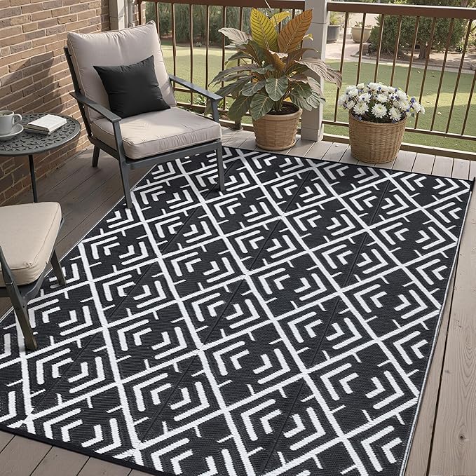 HUGEAR Outdoor Rug Mats, Large Waterproof Outdoor Area Rug, Reversible Portable Outdoor Plastic Straw Carpet for RV Deck Camping Front Door Indoor Outside Porch Picnic (5x8ft Geometric Black&White)