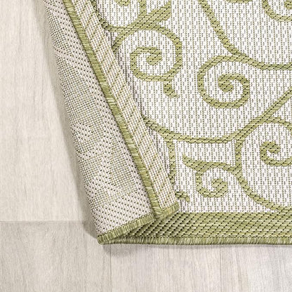 JONATHAN Y Vintage Filigree Indoor Outdoor Runner Rug 2X8 Green/Cream, Madrid Textured Weave for Backyard, Patio, Porch, Easy-Cleaning, High Traffic, Pet-Friendly, Non-Shedding (SMB107H-28)