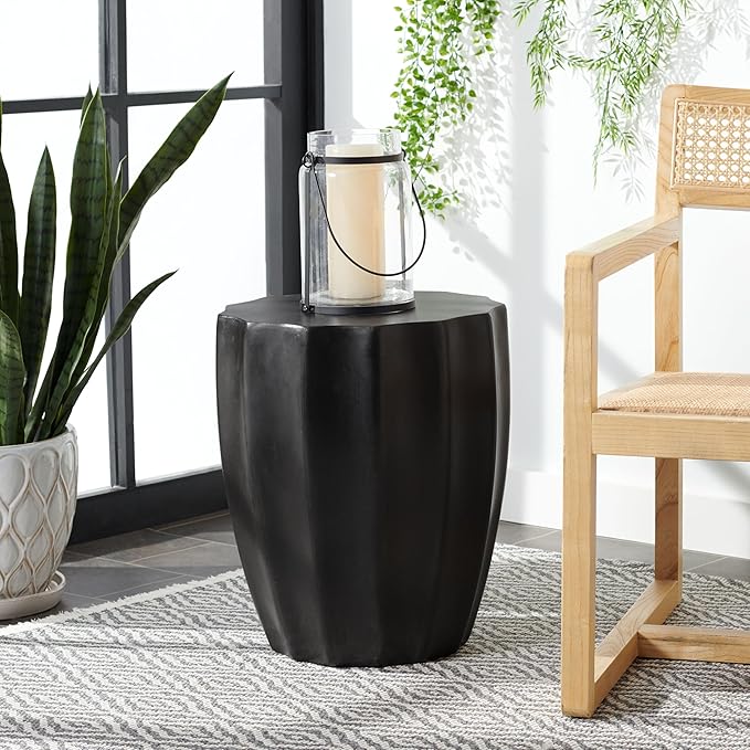 SAFAVIEH Outdoor Jaslyn Black Modern Concrete Round Accent Table