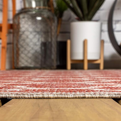 JONATHAN Y Moroccan Trellis Indoor Outdoor Round Area Rug 5 Ft Red/Beige, Trebol Textured Weave for Backyard, Patio, Porch, Easy-Cleaning, High Traffic, Pet-Friendly, Non-Shedding (SMB109C-5R)