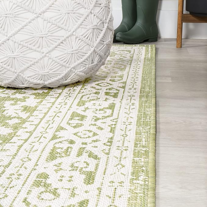 JONATHAN Y Medallion Weave Indoor Outdoor Runner Rug 2X8 Green/Cream, Sinjuri Textured for Backyard, Patio, Porch, Easy-Cleaning, High Traffic, Pet-Friendly, Non-Shedding (SMB101E-28)