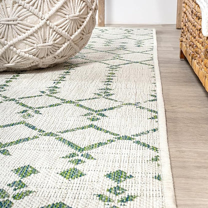 JONATHAN Y Moroccan Geometric Indoor Outdoor Area Rug 9X12 Green/Ivory, Ourika Textured Weave for Backyard, Patio, Porch, Easy-Cleaning, High Traffic, Pet-Friendly, Non-Shedding (SMB108R-9)