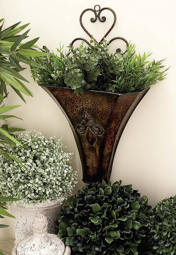 Deco 79 Metal Scroll Indoor Outdoor Wall Planter Indoor Outdoor Weathered Hanging Hanging Planter with Fleur-De-Lis Accent, Set of 2 Plant Hanger 22", 18"H, Brown