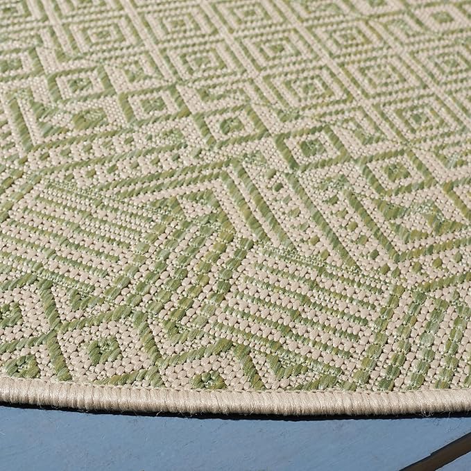 SAFAVIEH Washable Rug Outdoor Courtyard Collection - 5'3" Round, Beige & Green, Non-Shedding & Easy Cleaning, Ideal for Patio, Backyard, Mudroom (CY6235-21812)
