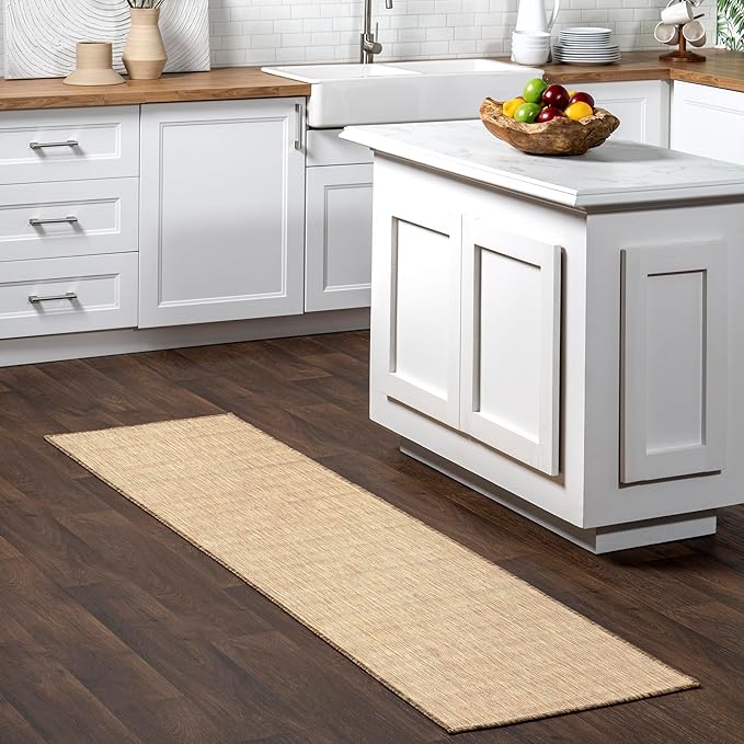 nuLOOM Outdoor Performance Collection Nakia Brown/Ivory, 2' x 6', Soft, High Traffic, Stain Resistant, Easy Clean, Durable Runner for Indoor/Outdoor Patio, Deck, Porch, Garden, Courtyard