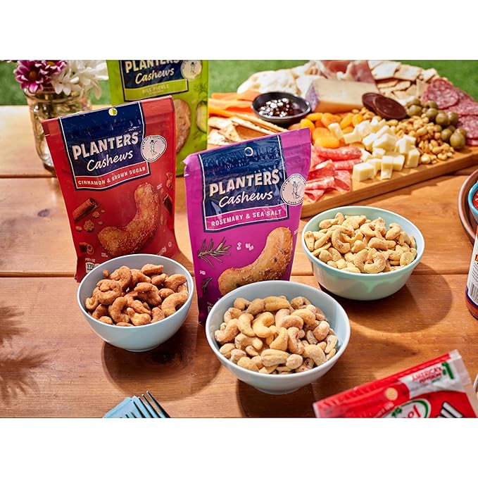 PLANTERS Cashews Cinnamon & Brown Sugar - Trail Mix Snack Pack - Snacks with Cinnamon & Brown Sugar, Snack Pack, Party Trail Mix, 5 Oz Bag