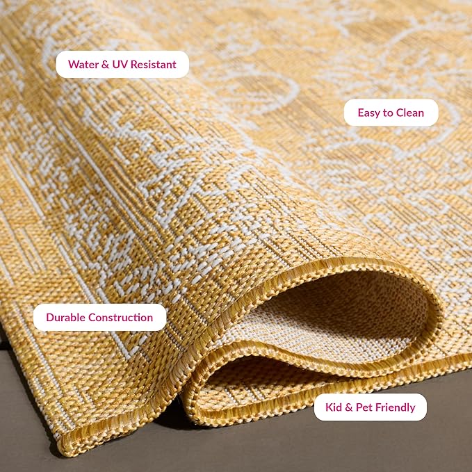 SAFAVIEH Washable Rug Outdoor Courtyard Collection - 5'3" x 7'7", Gold & Ivory, Non-Shedding & Easy Cleaning, Ideal for Patio, Backyard, Mudroom (CY8680-56021)