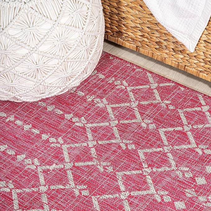 JONATHAN Y Moroccan Geometric Indoor Outdoor Runner Rug 2X8 Fuchsia/Light Gray, Ourika Textured Weave for Backyard, Patio, Porch, Easy-Cleaning, Pet-Friendly, Non-Shedding (SMB108Q-28)