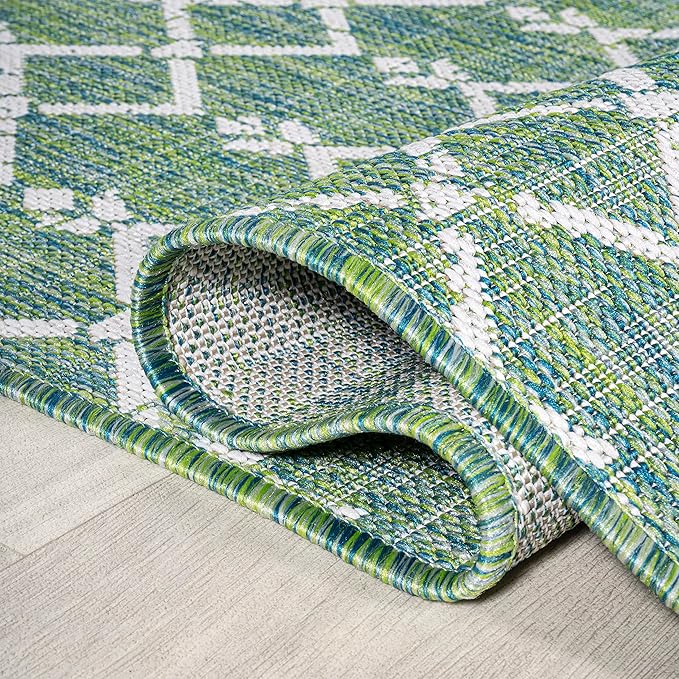 JONATHAN Y Moroccan Geometric Indoor Outdoor Area Rug 4X6 Green/Cream, Ourika Textured Weave for Backyard, Patio, Porch, Easy-Cleaning, High Traffic, Pet-Friendly, Non-Shedding (SMB108L-4)