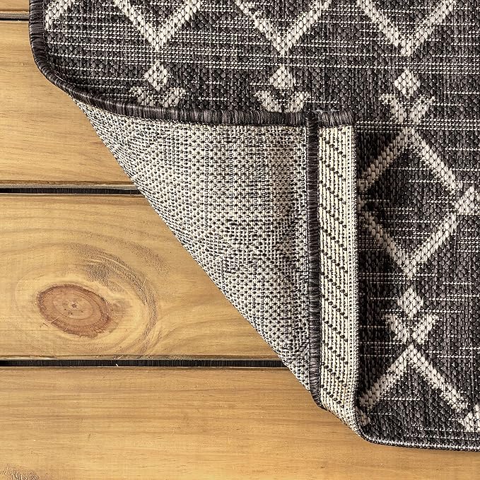 JONATHAN Y Moroccan Geometric Indoor Outdoor Round Area Rug 4 Ft Black/Gray, Ourika Textured Weave for Backyard, Patio, Porch, Easy-Cleaning, High Traffic, Pet-Friendly, Non-Shedding (SMB108F-4R)