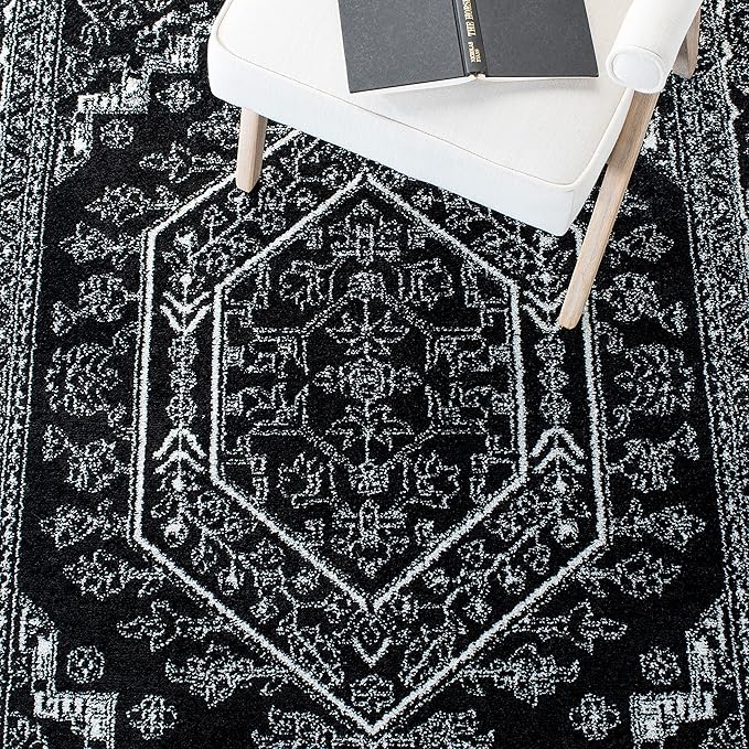 Safavieh Adirondack Collection Accent Rug - 2'6" x 4', Black & Ivory, Oriental Medallion Design, Non-Shedding & Easy Care, Ideal for High Traffic Areas in Entryway, Living Room, Bedroom (ADR108Z)