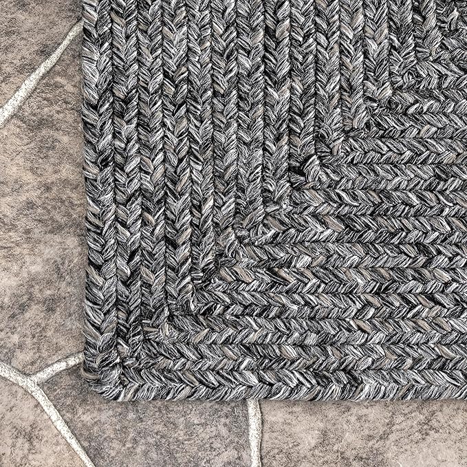 nuLOOM 5' x 8' Solid Hand Braided Indoor/Outdoor Area Rug, Pet-Friendly, High Traffic, Weather Resistant, for Patio, Balcony, Bedroom, Living Room, Dining Room, Wynn Charcoal