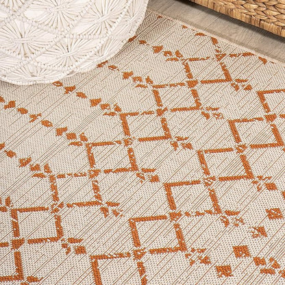 JONATHAN Y Moroccan Geometric Indoor Outdoor Runner Rug 2X10 Cream/Orange, Ourika Textured Weave for Backyard, Patio, Porch, Easy-Cleaning, High Traffic, Pet-Friendly, Non-Shedding (SMB108O-210)