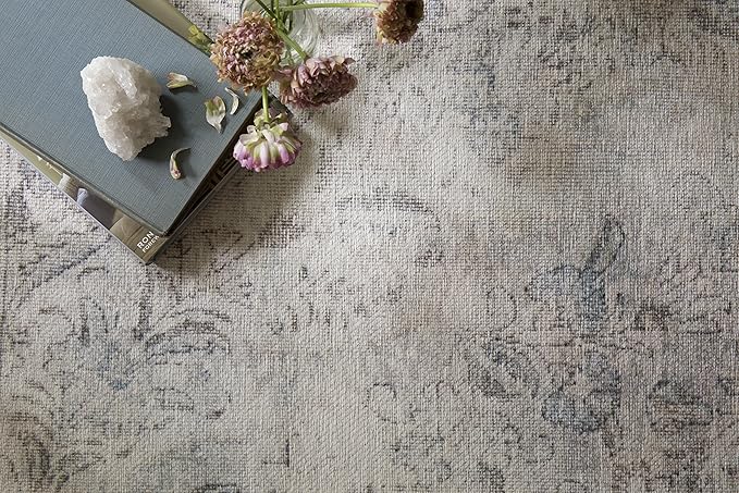 Loloi Loren Collection LQ-04 Silver/Slate 2'-6" x 7'-6" Runner Rug