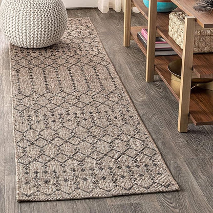 JONATHAN Y Moroccan Geometric Indoor Outdoor Runner Rug 2X14 Natural/Black, Ourika Textured Weave for Backyard, Patio, Porch, Easy-Cleaning, High Traffic, Pet-Friendly, Non-Shedding (SMB108D-214)