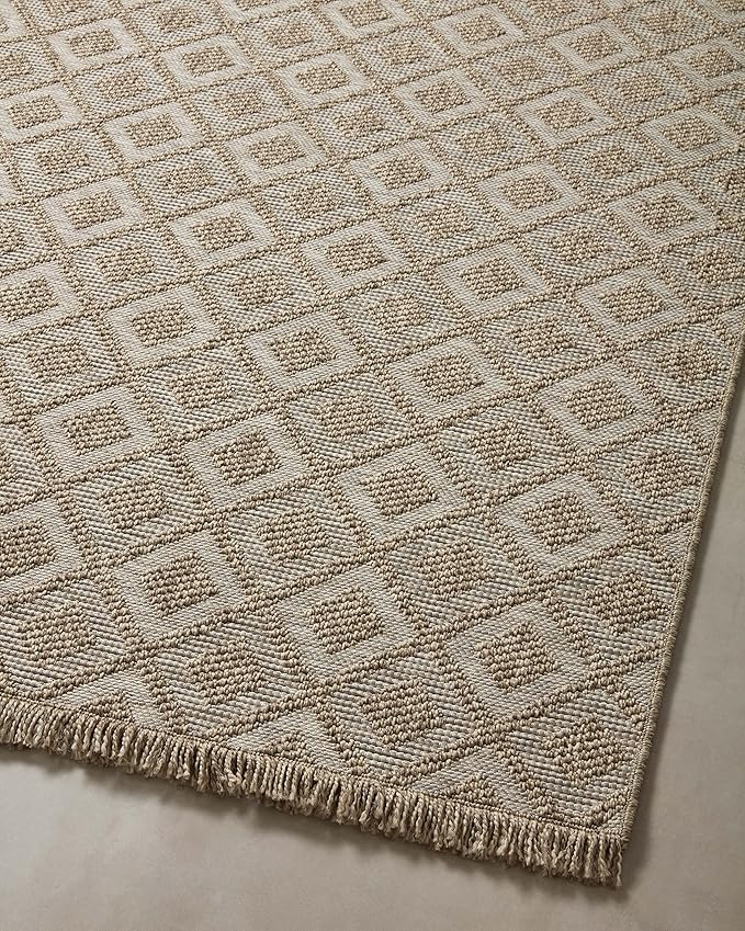Loloi Dawn Collection Indoor/Outdoor DAW-07 Light Brown 2'-3" x 3'-9" Accent Rug