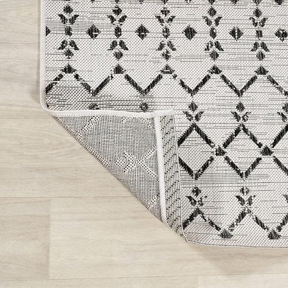 JONATHAN Y Moroccan Geometric Indoor Outdoor Area Rug 5X8 Cream/Black, Ourika Textured Weave for Backyard, Patio, Porch, Easy-Cleaning, High Traffic, Pet-Friendly, Non-Shedding (SMB108I-5)