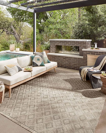 Loloi Dawn Collection Indoor/Outdoor DAW-07 Light Brown 2'-3" x 3'-9" Accent Rug