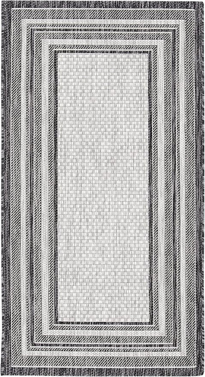 SAFAVIEH Washable Rug Outdoor Courtyard Collection - 2'7" x 5', Light Grey & Black, Non-Shedding & Easy Cleaning, Ideal for Patio, Backyard, Mudroom (CY8475-37612)
