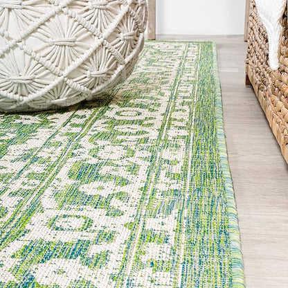 JONATHAN Y Boho Medallion Indoor Outdoor Area Rug 4X6 Cream/Green, Malta Textured Weave for Backyard, Patio, Porch, Easy-Cleaning, High Traffic, Pet-Friendly, Non-Shedding (SMB104F-4)