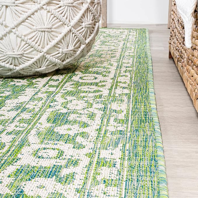 JONATHAN Y Boho Medallion Indoor Outdoor Area Rug 5X8 Cream/Green, Malta Textured Weave for Backyard, Patio, Porch, Easy-Cleaning, High Traffic, Pet-Friendly, Non-Shedding (SMB104F-5)