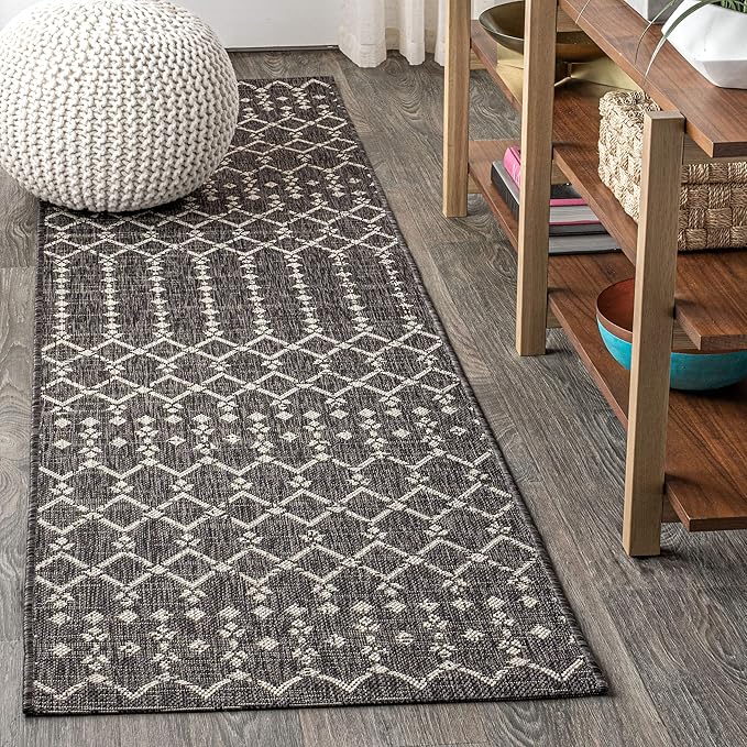 JONATHAN Y Moroccan Geometric Indoor Outdoor Runner Rug 2X8 Black/Gray, Ourika Textured Weave for Backyard, Patio, Porch, Easy-Cleaning, High Traffic, Pet-Friendly, Non-Shedding (SMB108F-28)