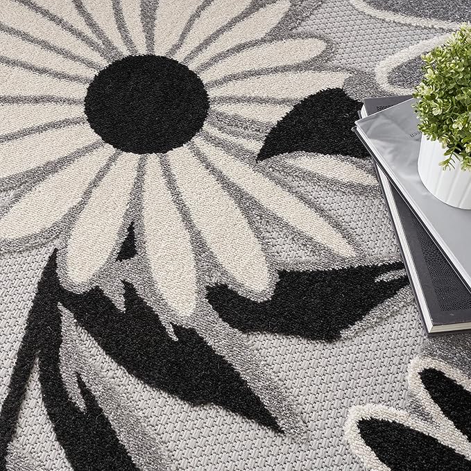 Nourison Home Aloha 8' x Round Black White Fabric Contemporary Area Rug (8' Round)