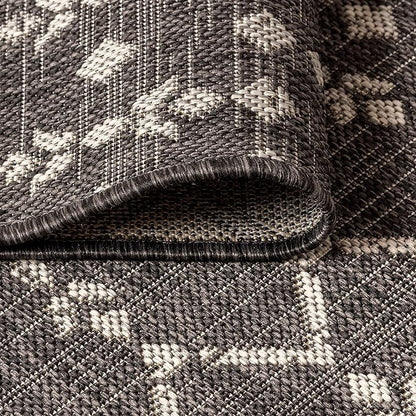 JONATHAN Y Moroccan Geometric Indoor Outdoor Round Area Rug 4 Ft Black/Gray, Ourika Textured Weave for Backyard, Patio, Porch, Easy-Cleaning, High Traffic, Pet-Friendly, Non-Shedding (SMB108F-4R)