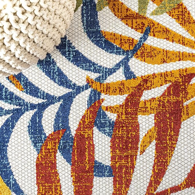 JONATHAN Y Tropics Palm Leaves Indoor Outdoor Round Area Rug 5 Ft Cream/Orange, Boho for Backyard, Patio, Porch, Easy-Cleaning, High Traffic, Pet-Friendly, Non-Shedding (AMC100B-5R)