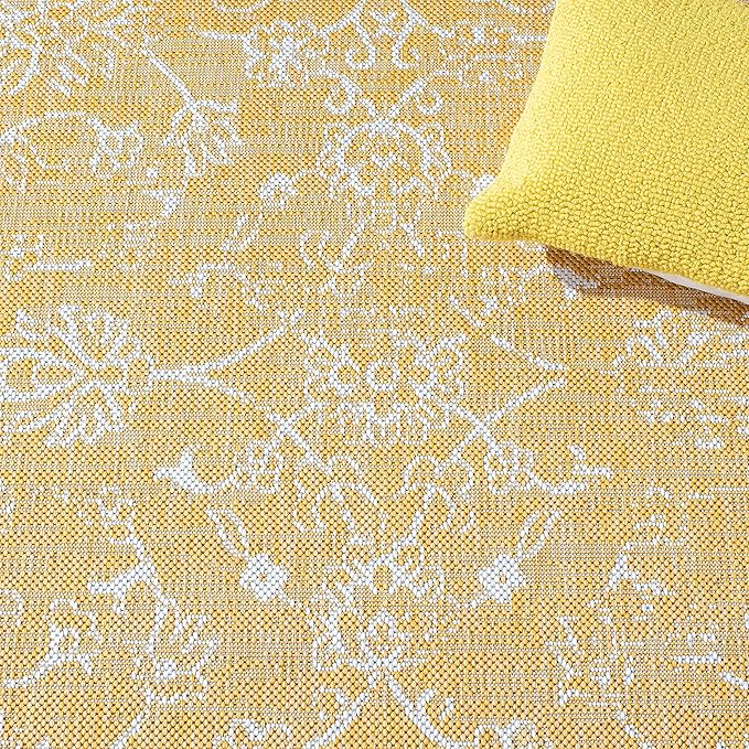 SAFAVIEH Washable Rug Outdoor Courtyard Collection - 2' x 3'7", Gold & Ivory, Non-Shedding & Easy Cleaning, Ideal for Patio, Front Door, Entryway, Doormat (CY8680-56021)